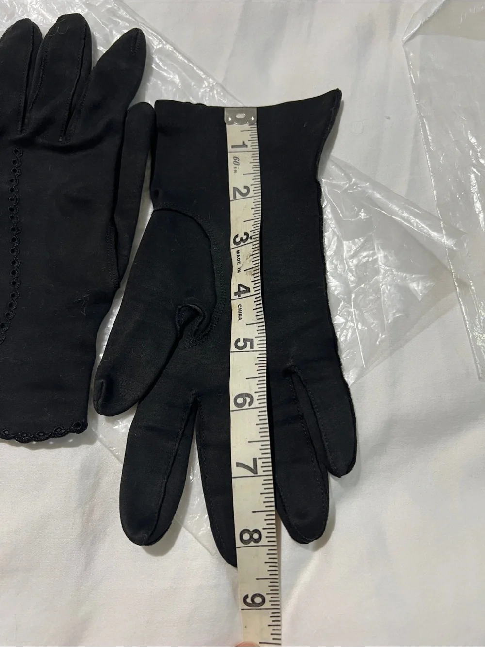 Vintage 50s/60s short black suede scalloped gloves size 6.5 like new